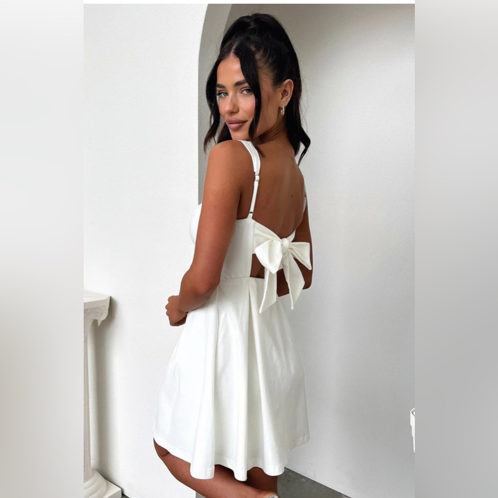 Chic White Sleeveless Mini Dress - Picture 3 of 16